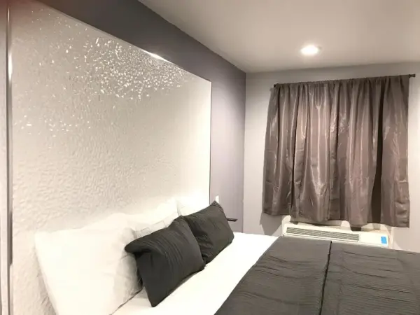 Ramsey Inn & Suites 5